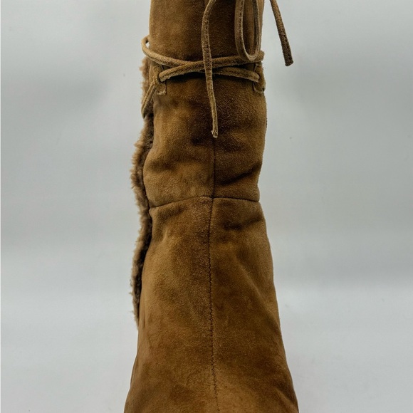 Women’s Size 10 Tan Suede Shearling Lined Winter Boots Lace Up Mid Calf Sheaing - Picture 5 of 6